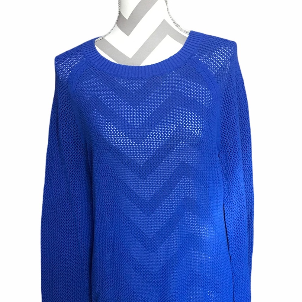 Talbot’s Blue Long Raglan Sleeved Pullover Sweater